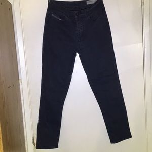Black DIESEL hi rise ankle skinny jean
